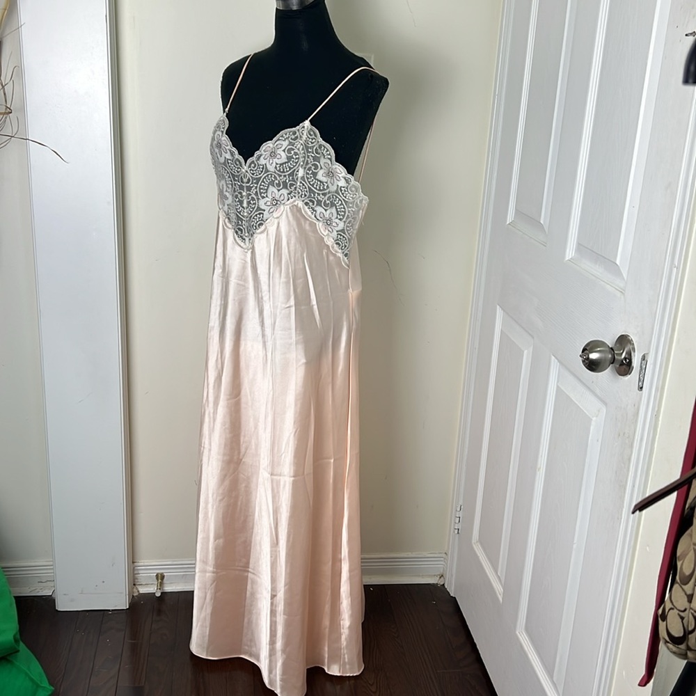 Vintage Romantic lace Detailing Cami Slip Maxi Nightie Dress Size 18